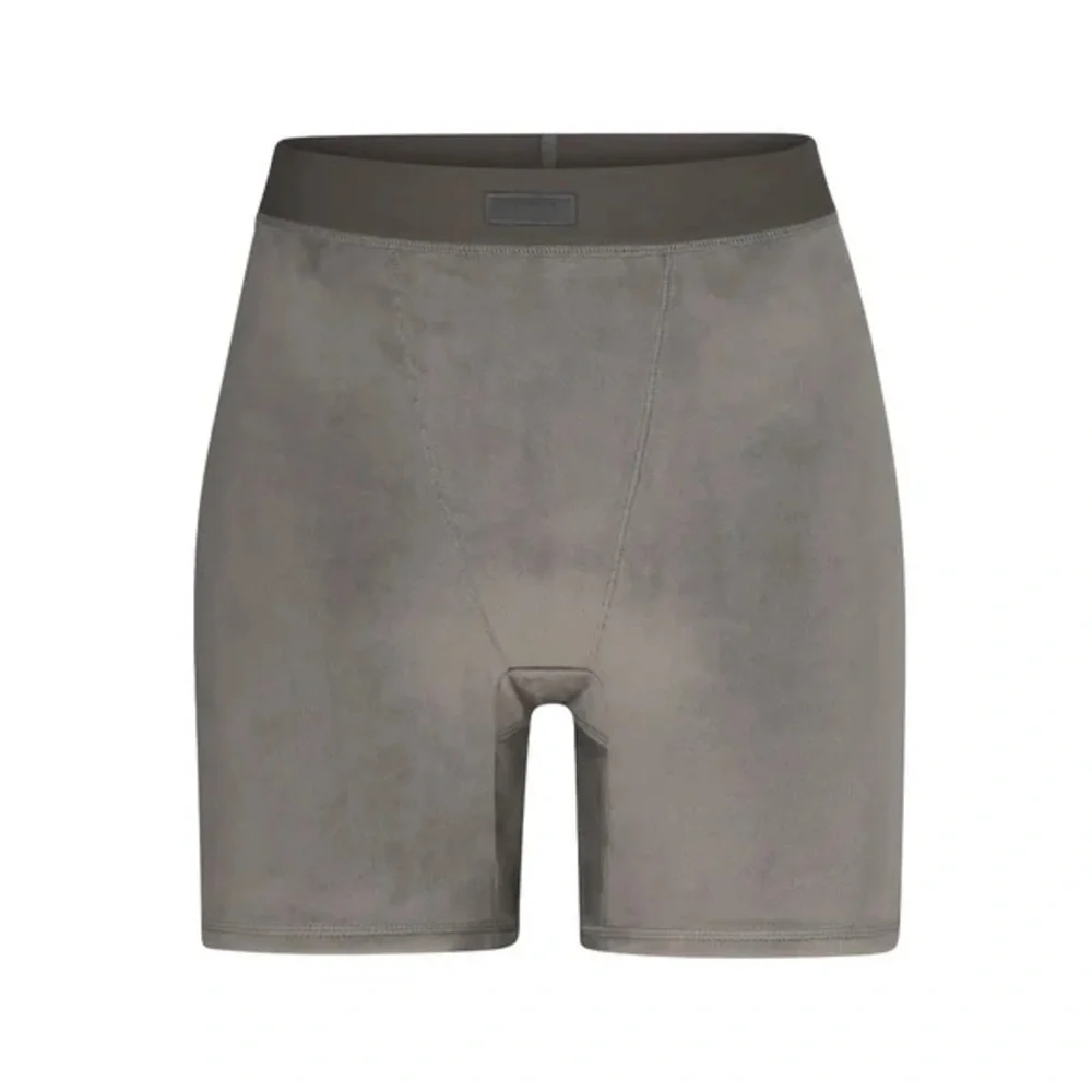 SKIMS Velour Bike Shorts in Gunmetal - Medium - Picture 2 of 6